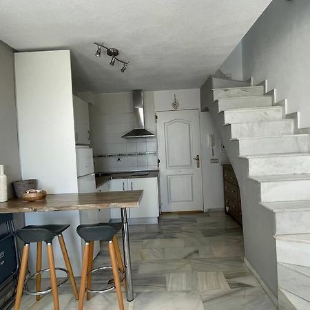 Atico Con Bonita Vista. En Urbanizacion Privada.! Apartment Естепона Екстериор снимка