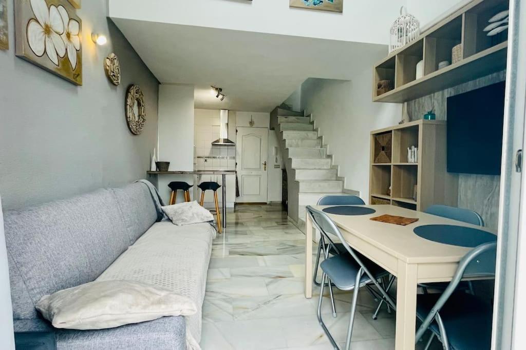 Atico Con Bonita Vista. En Urbanizacion Privada.! Apartment Естепона Екстериор снимка