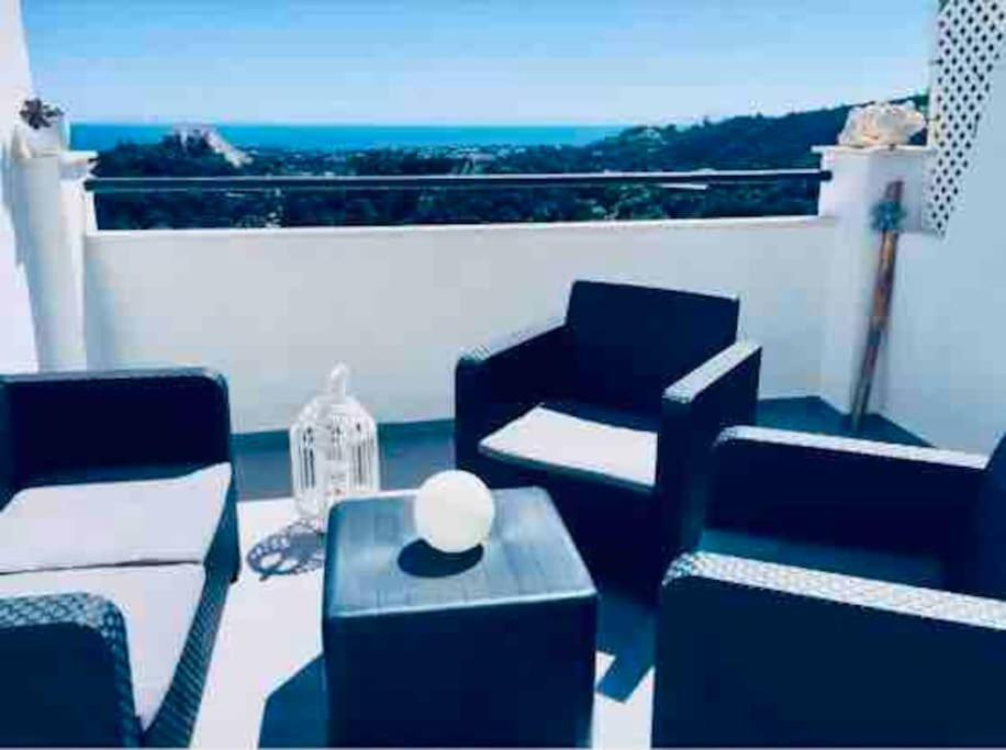 Atico Con Bonita Vista. En Urbanizacion Privada.! Apartment Естепона Екстериор снимка